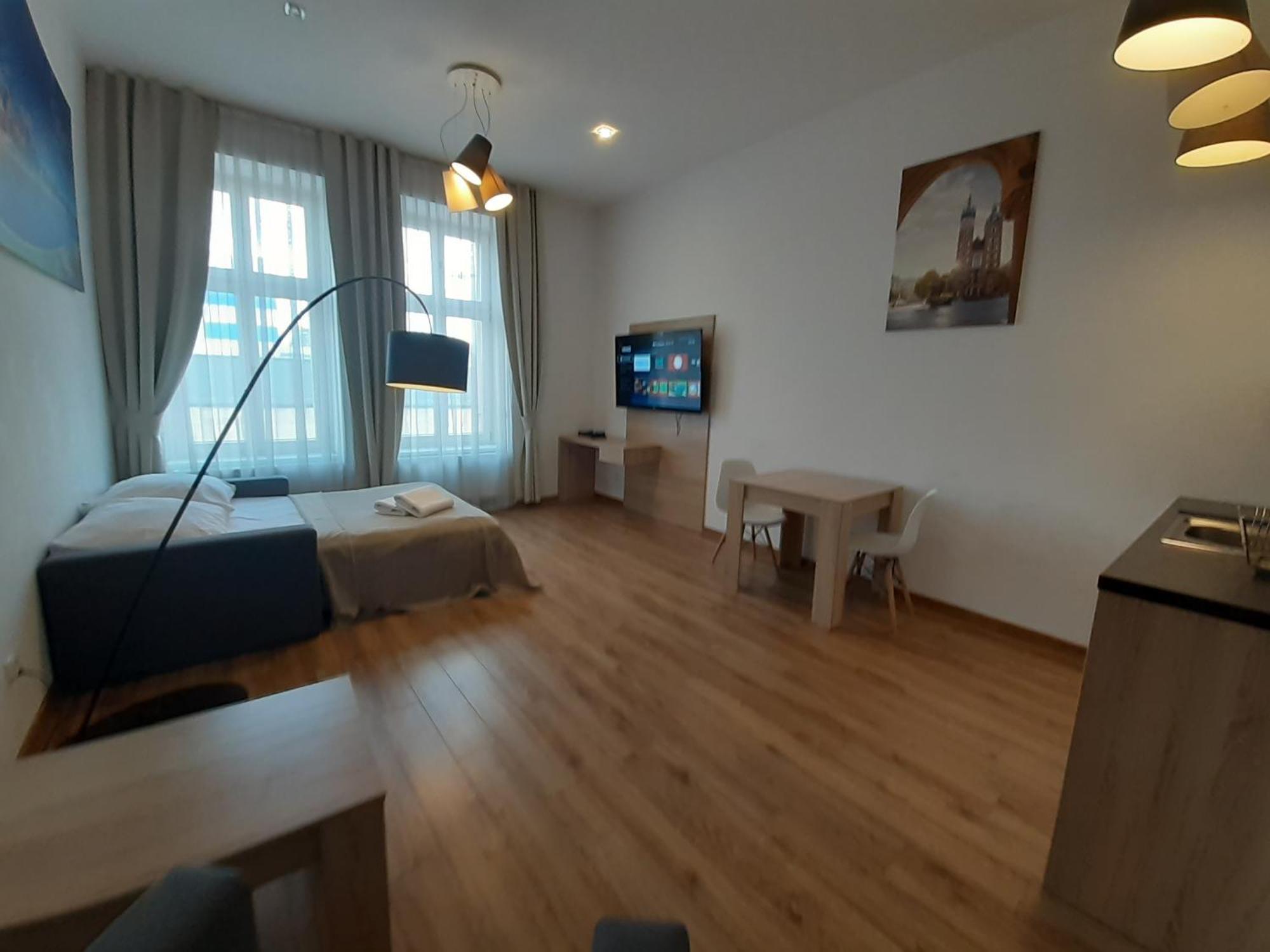 Old Town Apartments - B20 Krasków Εξωτερικό φωτογραφία